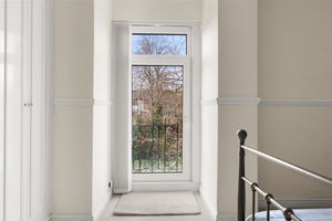 Photo 32- click for photo gallery